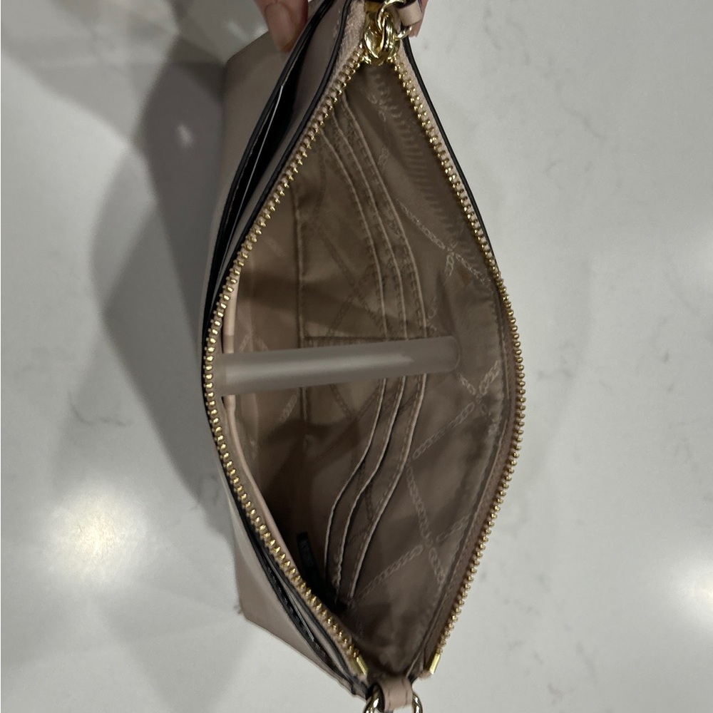Michael Kors Blush Shoulder/Wristlet Bag with Gold Logo - Picture 4 of 9